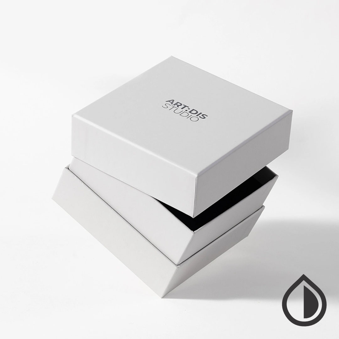 Enhance your brand with premium custom rigid paper boxes from MyDubai Graphics. Our luxury rigid boxes are designed for high-end packaging, corporate gifts, product presentation, and retail branding. We offer custom logo printing, embossing, gold foiling, and magnetic closure boxes to create an elegant packaging experience. Available in Dubai, Abu Dhabi, Riyadh, Jeddah, Muscat, Sohar, and Doha, our rigid paper boxes provide superior strength, durability, and premium aesthetics for luxury products