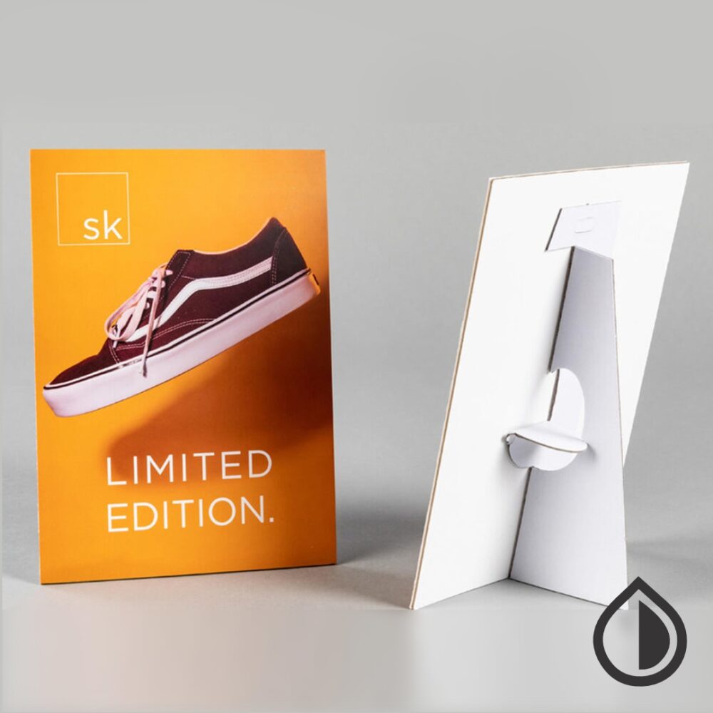Custom display stands for exhibitions, trade shows, and retail promotions in Dubai. High-quality printing on sturdy materials for eye-catching presentations.